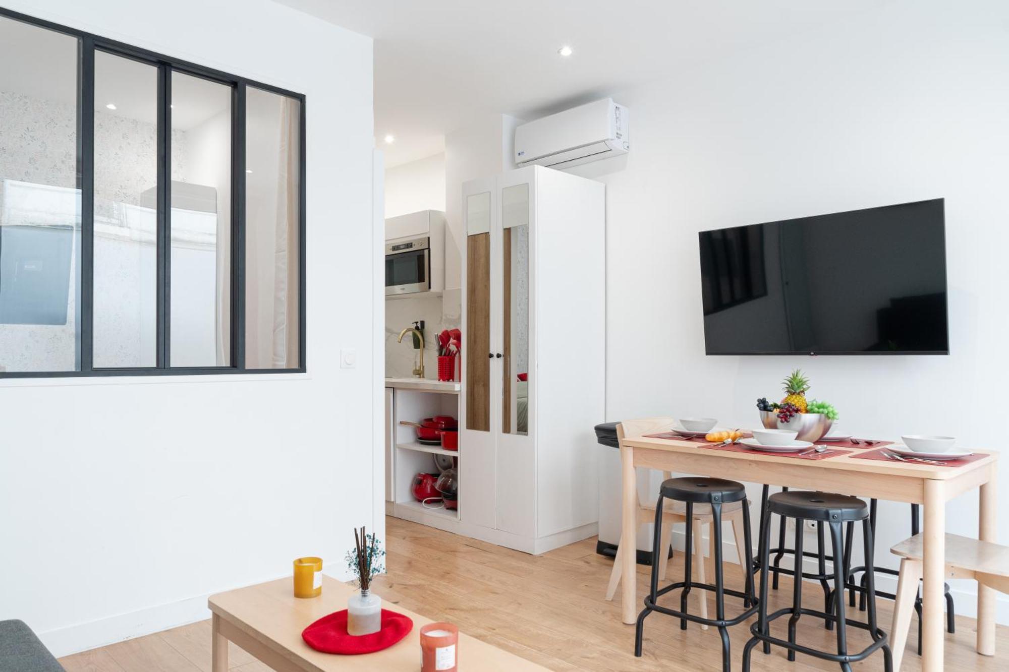 Lavie Maison Eiffel Ac Hot Tub Paris Bagian luar foto